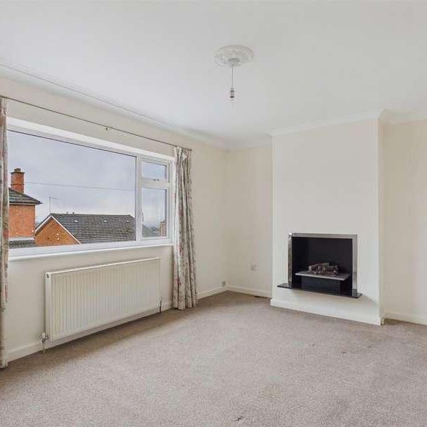 Hollymount, Worcester, WR4 - Photo 1