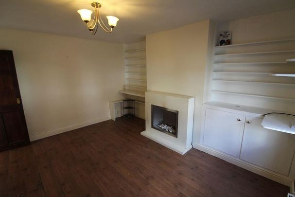 2 bedroom end of terrace house to rent - Photo 1