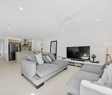 Comfort, Space & Convenience in the Heart of Hillcrest - Photo 1