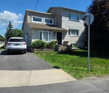 Maison de plain-pied à louer - Brossard (Noms de rues (R)) Maison d... - Photo 4