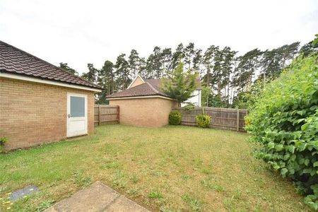 Heathland Way, Mildenhall, Bury St Edmunds, Suffolk, IP28 - Photo 3