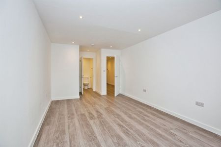 Middle Street - Photo 3