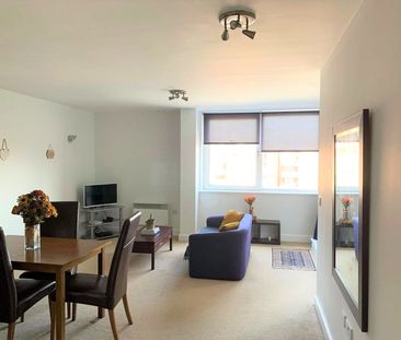 1 bedroom apartment to rent - Photo 2