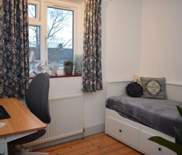 3 bedroom terraced house to rent - Photo 3