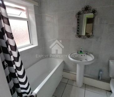 1 bedroom in a house share to rent - Photo 6