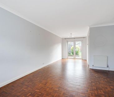 3 bedroom terraced house to rent - Photo 2