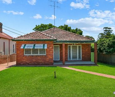 Spacious Home in the Heart of Penrith CBD - Photo 1