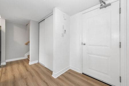 For Lease - 300 Des Tilleuls Private Unit# B, Orleans - Cumberland and Area, Ontario - Photo 3