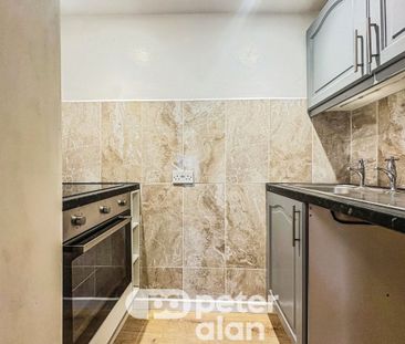 Ferry Road, Grangetown, Cardiff - Photo 6