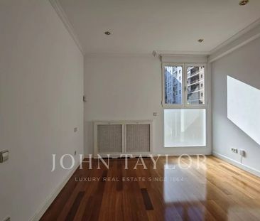 Madrid, Community of Madrid 28036 - Photo 2