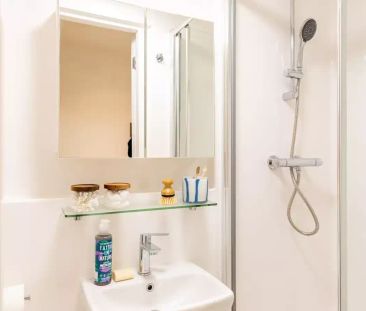 Bronze Studio - Photo 3