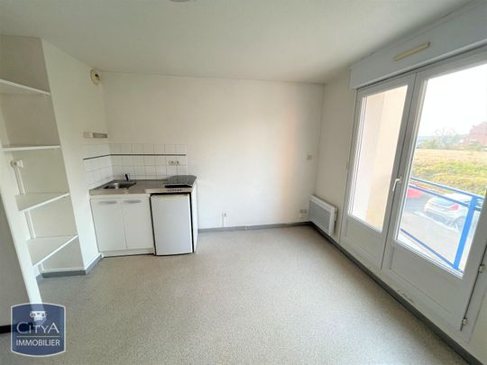 Location Appartement 1 pièce 17m² BETHUNE 62400 - Photo 1
