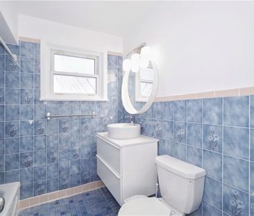 For Lease - 1347 Dorchester Avenue, Carlington - Central Park, Ontario - Photo 6