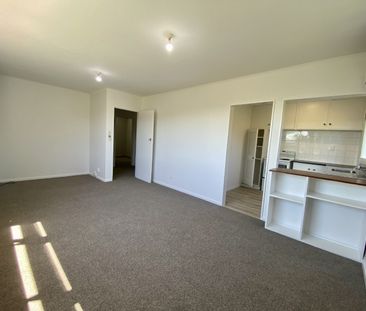 84 Cecil Road, Wadestown - Photo 3