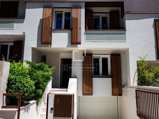 Exclusive Newly Renovated Townhouse in El Soto de La Moraleja - Photo 1