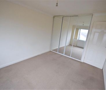 2 bedroom maisonette to rent - Photo 4