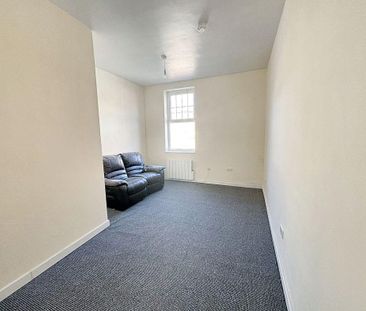 2 bed upper flat to rent in NE63 - Photo 3