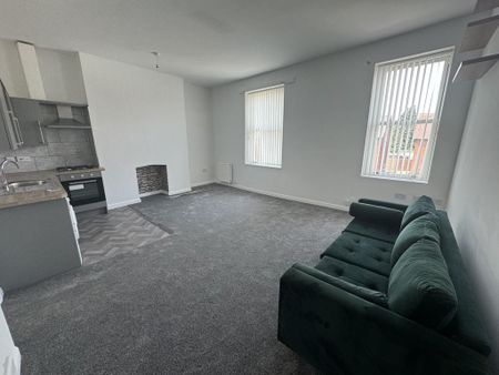 1 bedroom apartment to rent - Photo 2