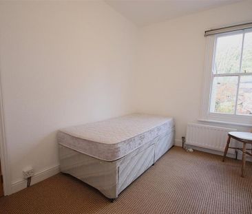 3 bedroom terraced house to rent - Photo 6