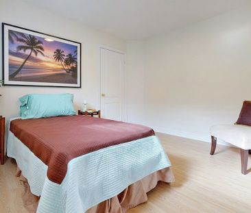 For Lease - 1046 Windbrook Grove, Mississauga, Ontario - Photo 5