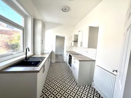 Ocean Road South, Grangetown - Photo 1