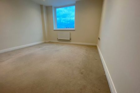 Empire House, Welwyn Garden City - Photo 4