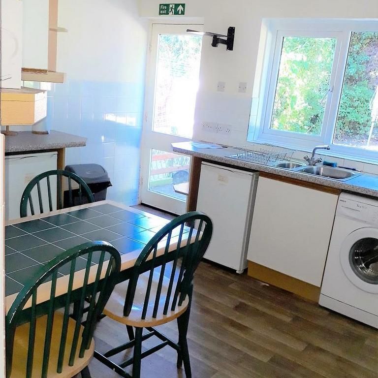 4 bedroom house to rent - Photo 1