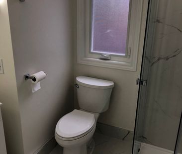 For Lease - 4146 Wheelwright Crescent, Mississauga, Ontario - Photo 3