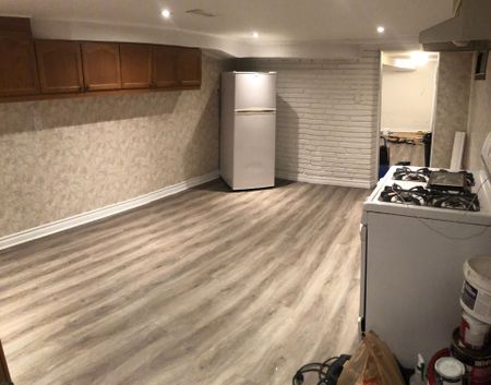 For Lease - 150 Osler Street Unit# Bsmt, Toronto, Ontario - Photo 4