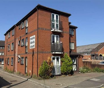 East Street, Reading, Berkshire, RG1 - Photo 1