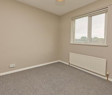 2 Lisnabreen Crescent, Bangor, BT20 4XF - Photo 3