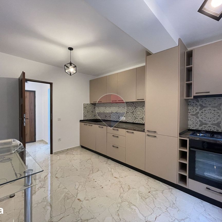 Apartament 2 camere, etaj 1, renovat, 5 minute Sun Plaza - Fotografie 1