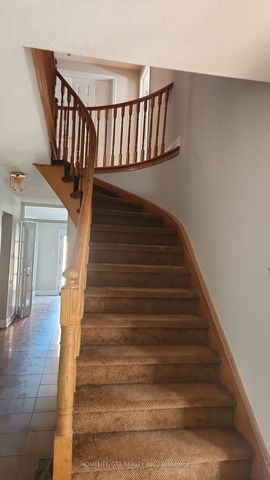 For Lease - 79 Darby Court, Toronto, Ontario - Photo 3