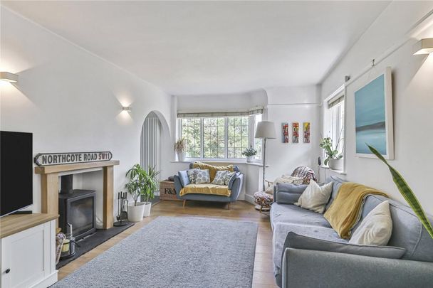 4 bedroom detached house to rent - Photo 1