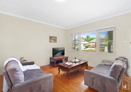 Spacious Ground-floor Apartment Just Moments From North Beach - Photo 4