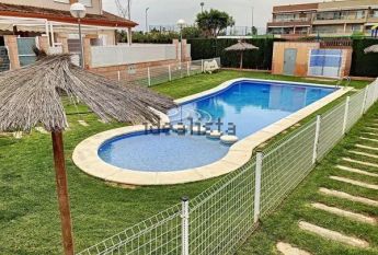 Alquiler de chalet adosado en San Antonio de Benagéber