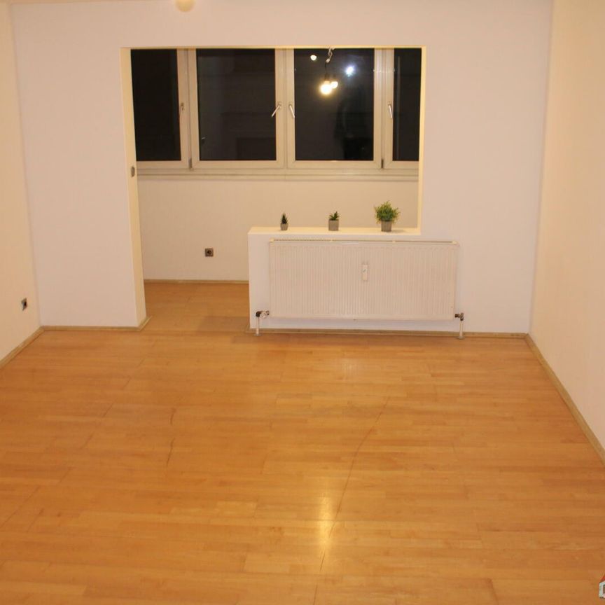 Sehr gut gelegene 3-Zimmer-Wohnung mit Loggia & neuer Küche – Top-Anbindung an S-Bahn & Straßenbahn - Foto 1