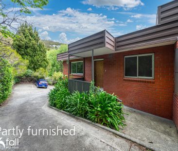 Modern, low maintenance city fringe living - Photo 5