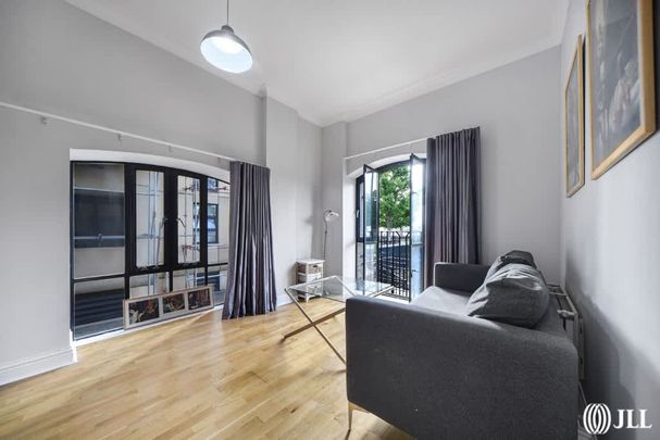 Slipway House, Burrells Wharf Square E14 - Photo 1