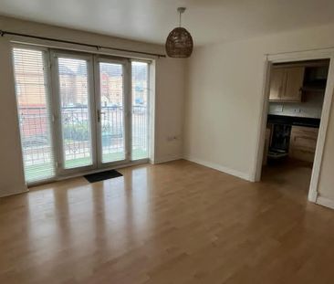 Fleet Avenue - Photo 2