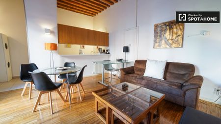 madrid, Community of Madrid 28012 - Photo 3