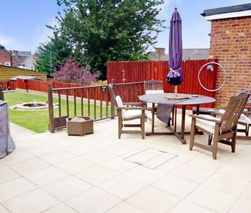 3 bedroom semi-detached house to rent - Photo 6