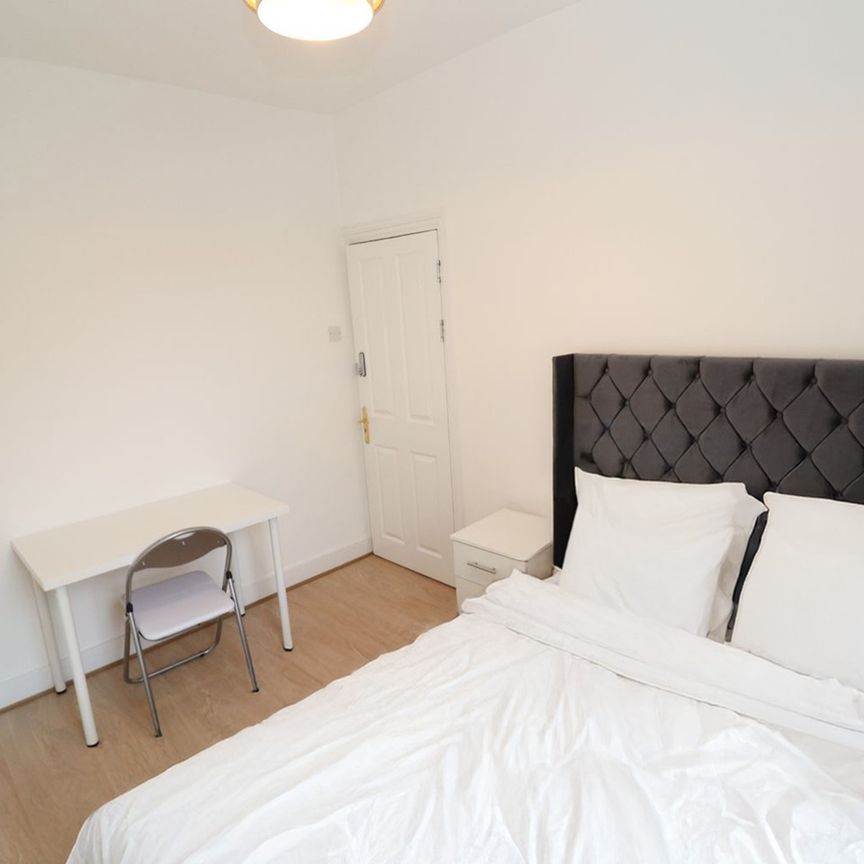 Room in a Shared House, Yeldham Road, W6 - Photo 1