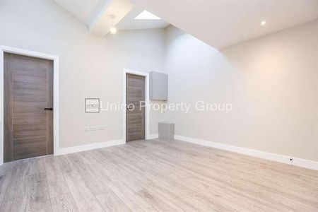 High Road, London, E18 - Photo 3