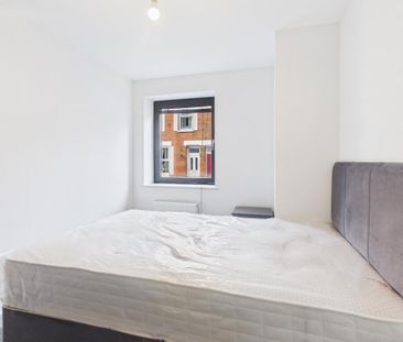 35 Castlereagh Street, Belfast, BT5 4AY - Photo 3