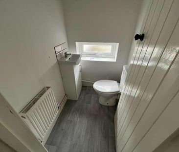 Maidstone Road, Felixstowe, Suffolk, IP11 - Photo 3