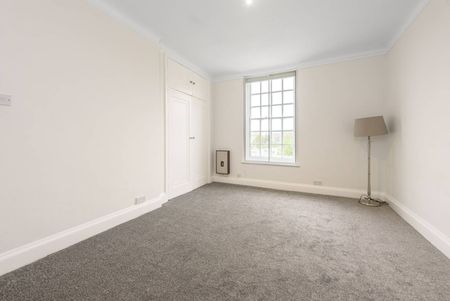 3 Bed Flat, Montrose Court, NW11 - Photo 2