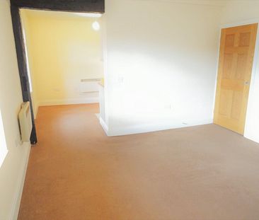 1 Bed Apartment - Photo 2