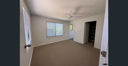 3 Bed, 2 Bath Home in Mullaway With Off-Street Parking - Photo 5