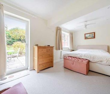 Thatcham, Berkshire, RG19 - Photo 1